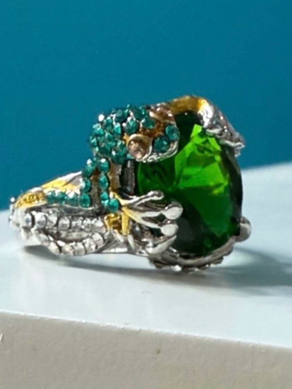 Close Out💥Silver Ring with Green stone